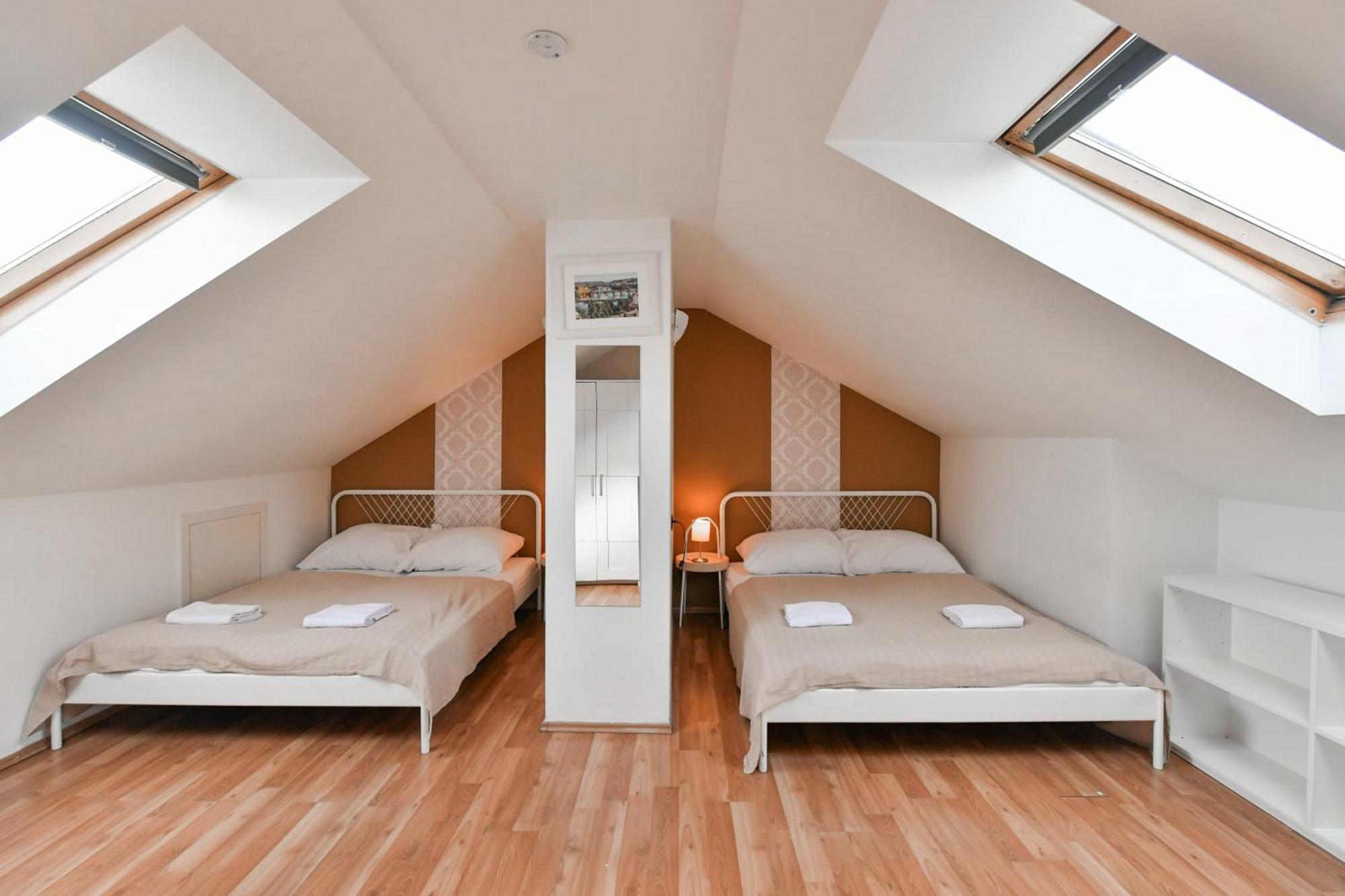 Central 3Bdr Penthouse With Terrace&Ac Prague Exterior photo