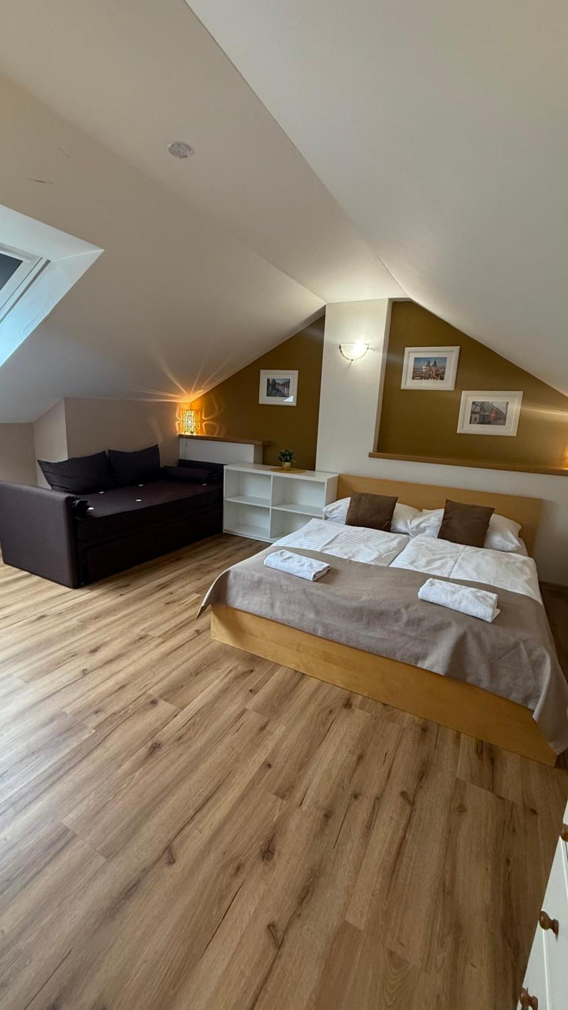 Central 3Bdr Penthouse With Terrace&Ac Prague Exterior photo