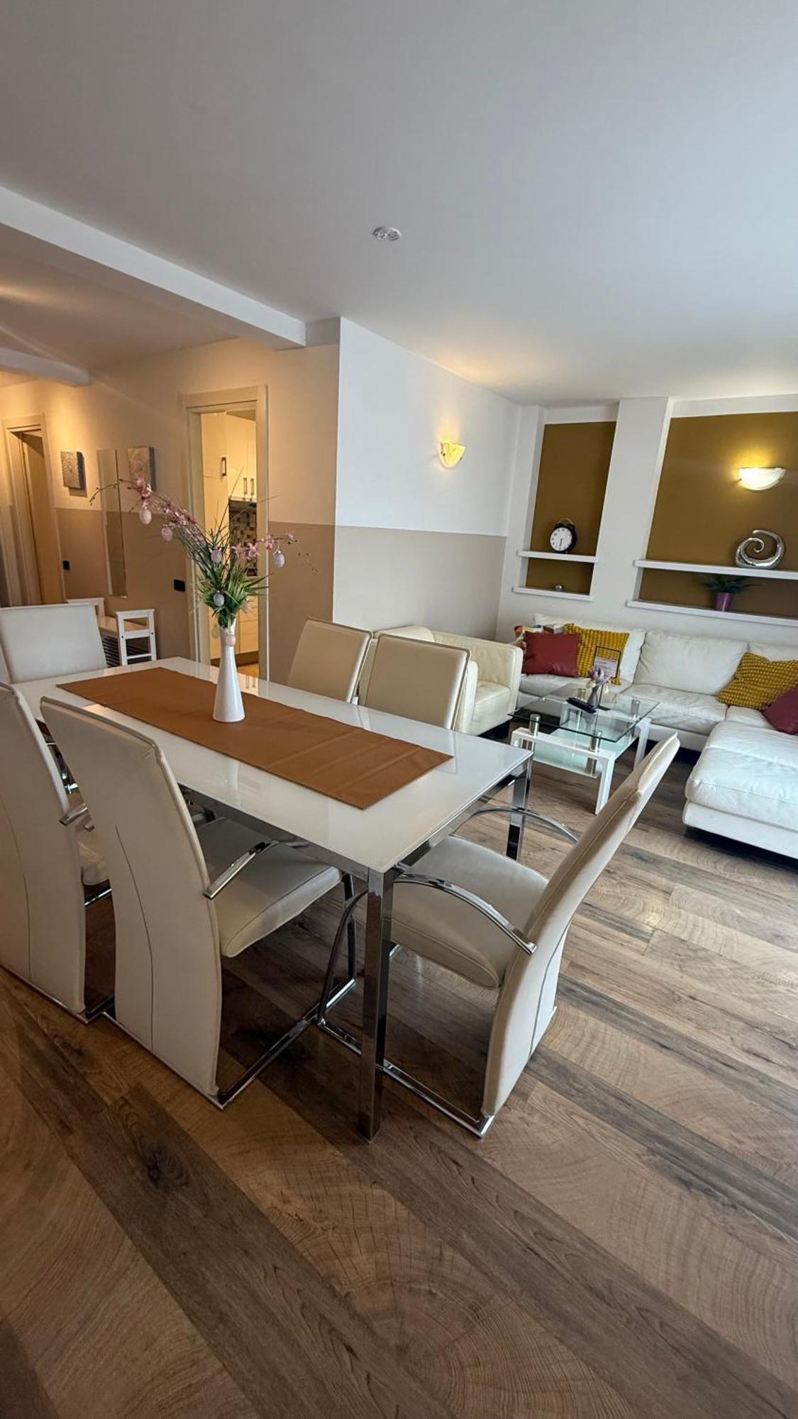 Central 3Bdr Penthouse With Terrace&Ac Prague Exterior photo