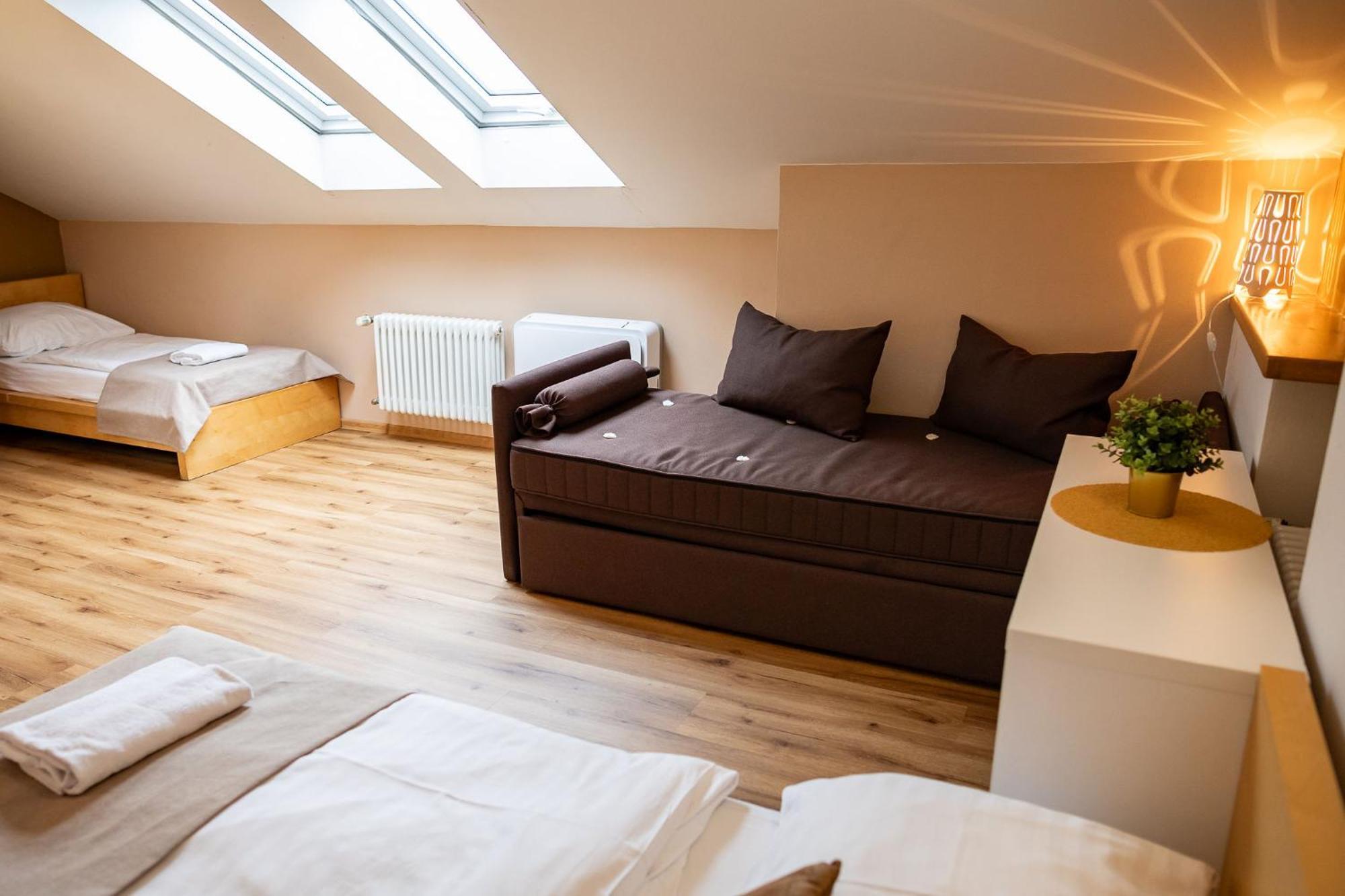 Central 3Bdr Penthouse With Terrace&Ac Prague Exterior photo
