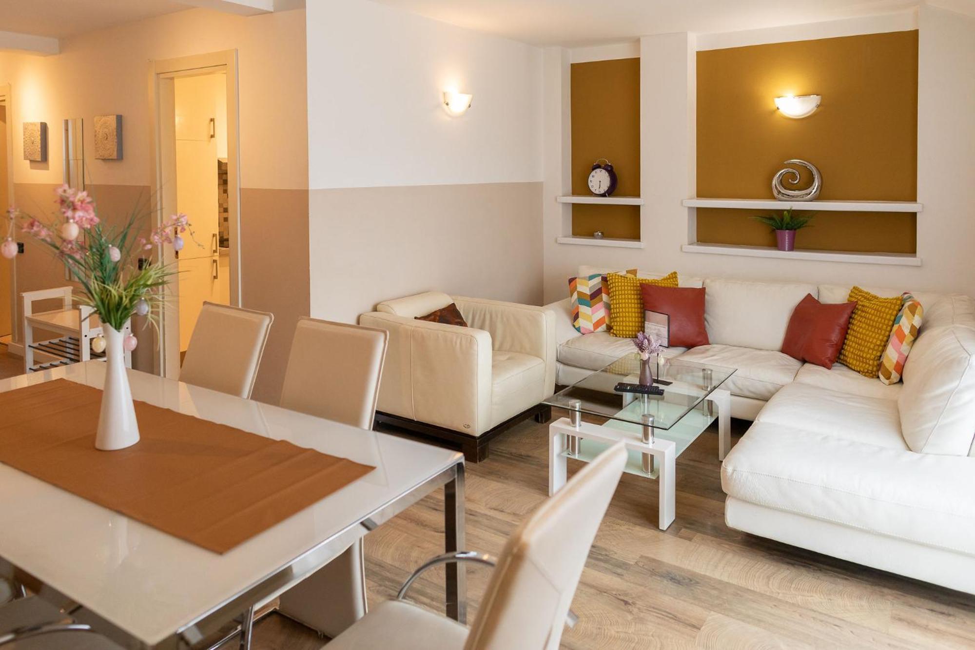 Central 3Bdr Penthouse With Terrace&Ac Prague Exterior photo